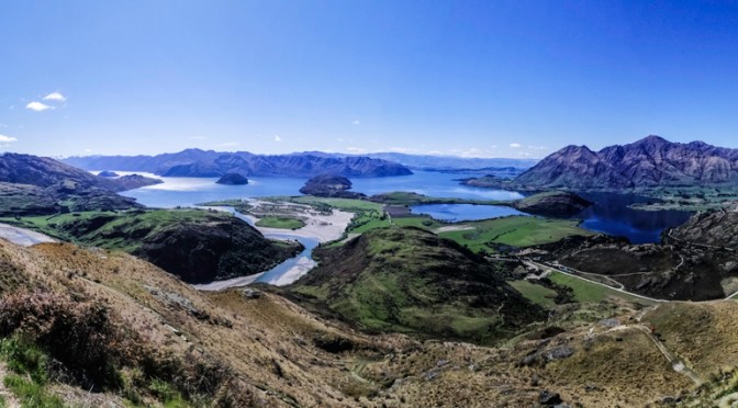 Hiking the Rocky Mountain Summit Track